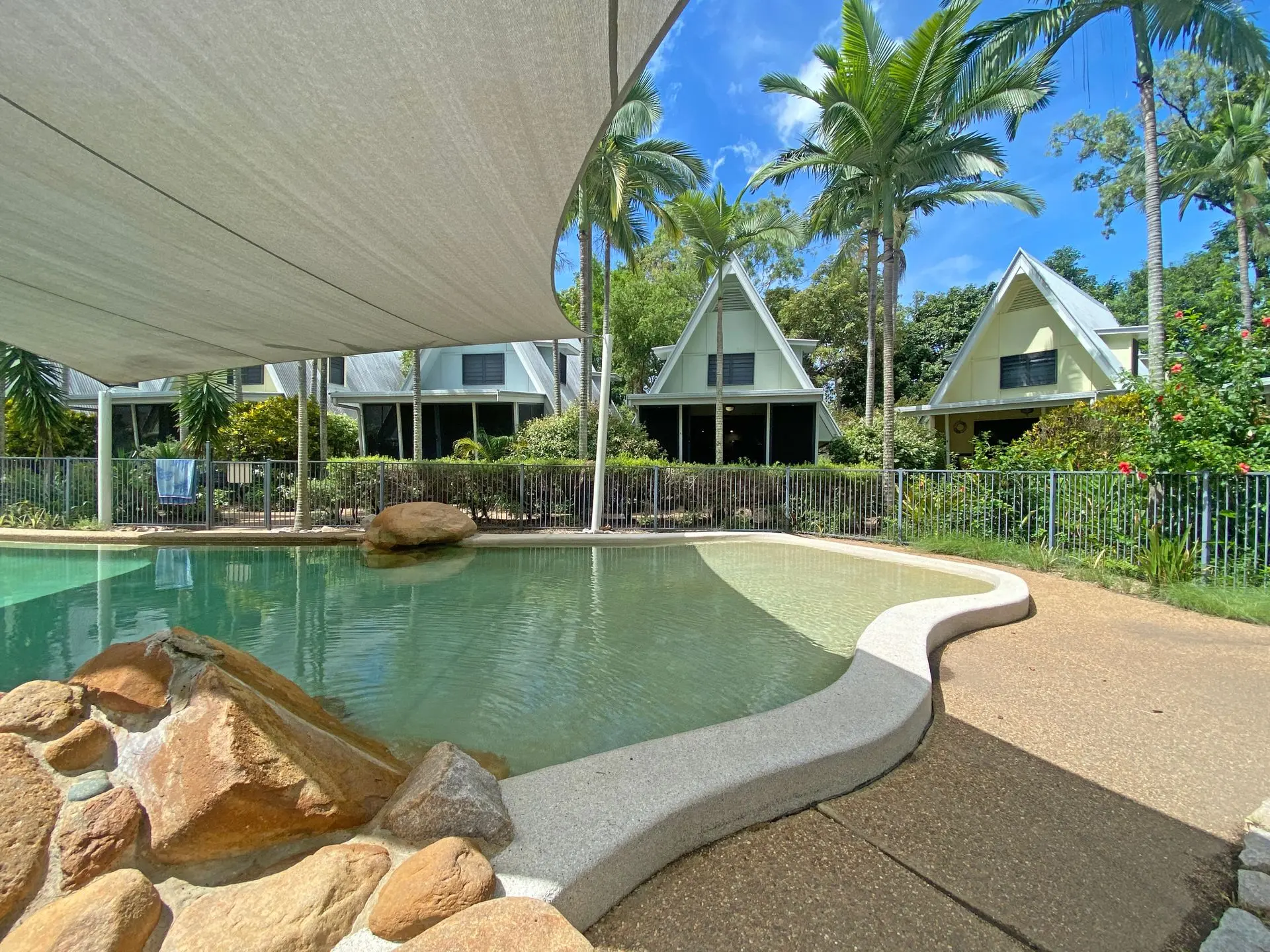 Canopy Chalet 4