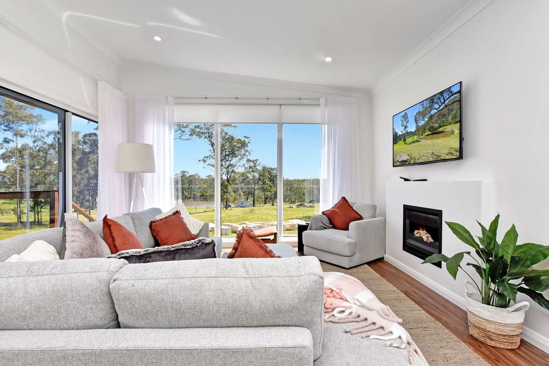 Magpie Two – Two for Joy Estate. 3 bedroom sleeping 6