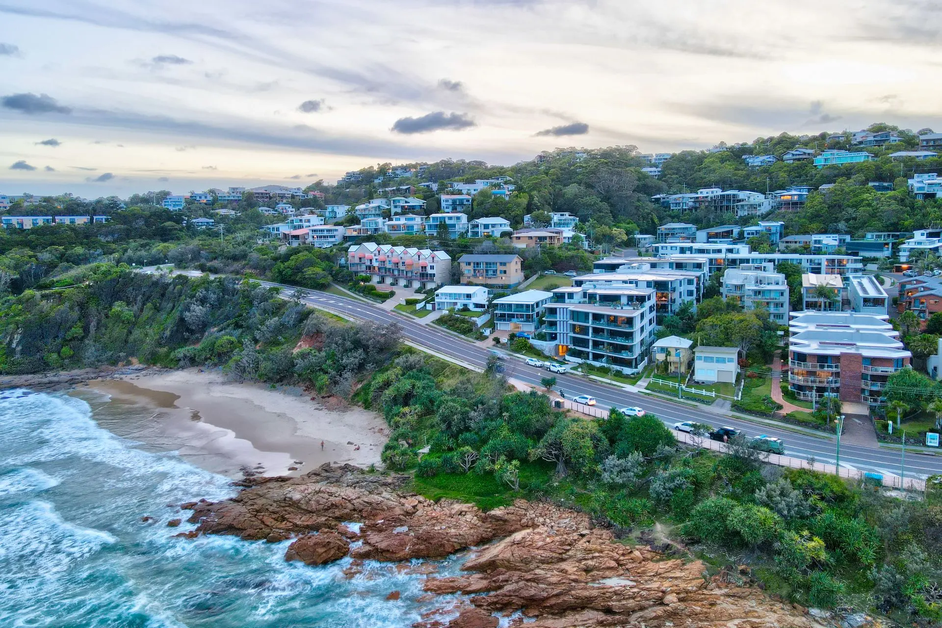 Luxury Coolum Beachfront Apartment