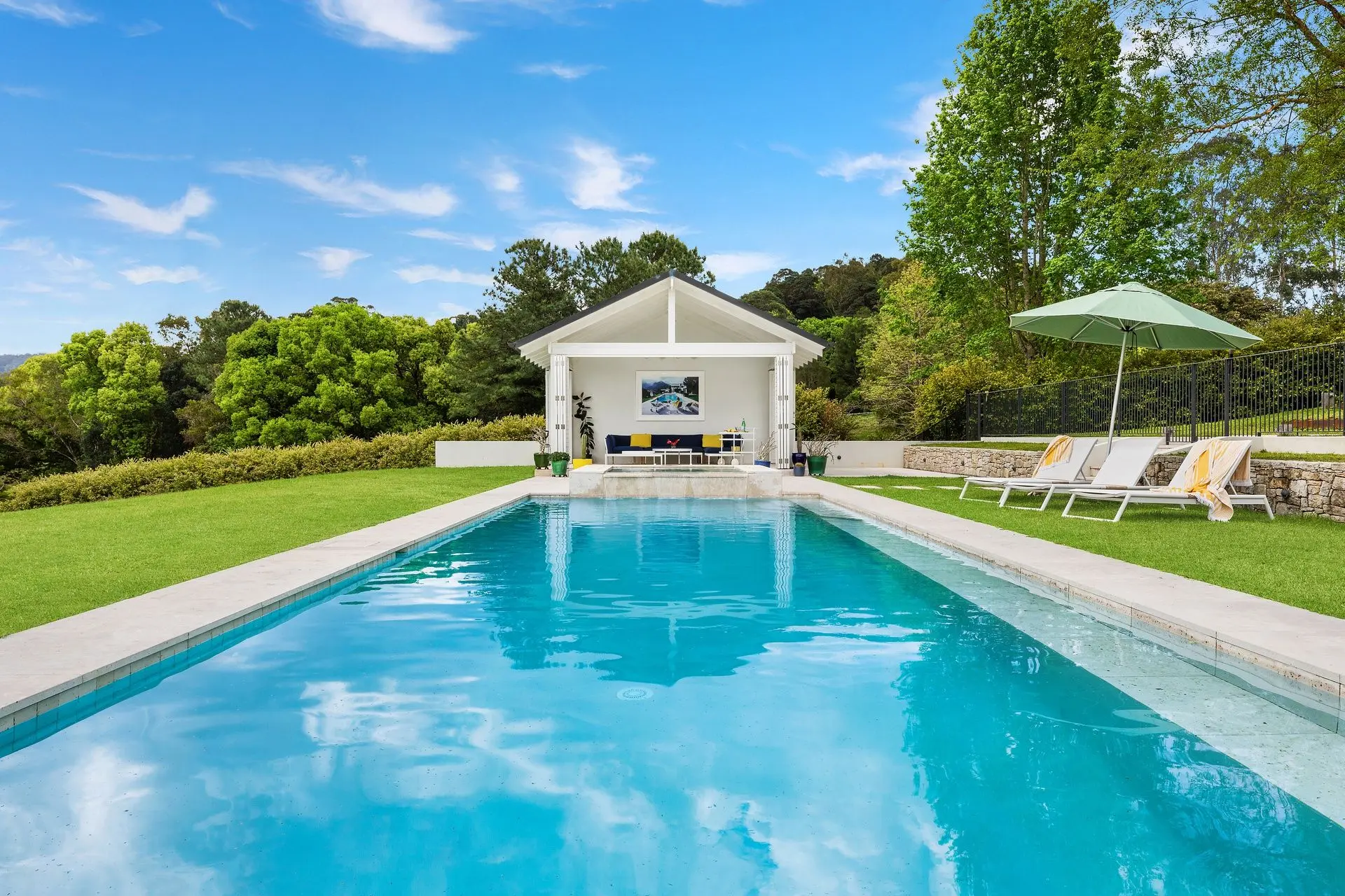 Fairway – luxury Federal retreat with 14m pool