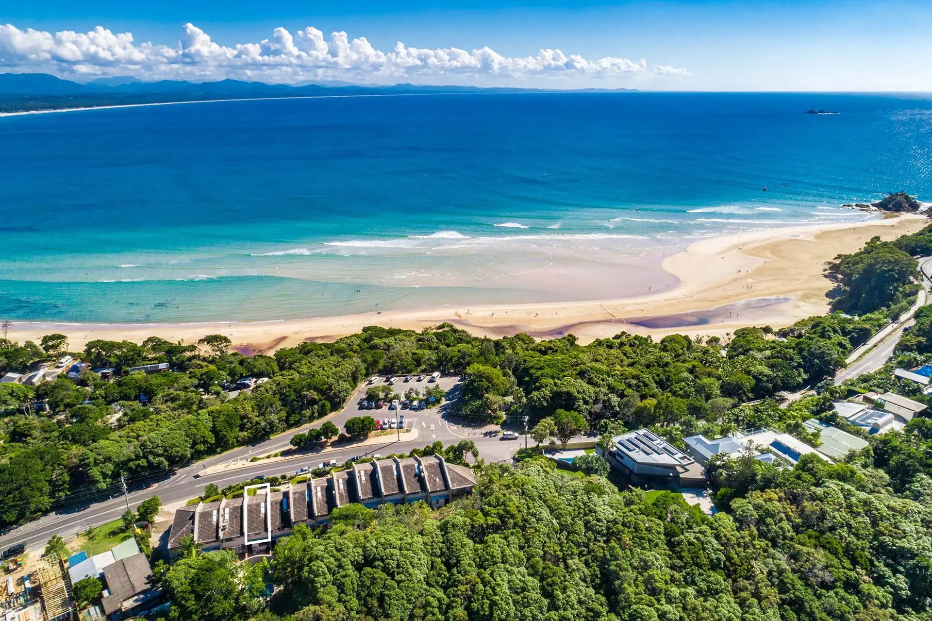 4 James Cook Apartments – renovated beachside pad