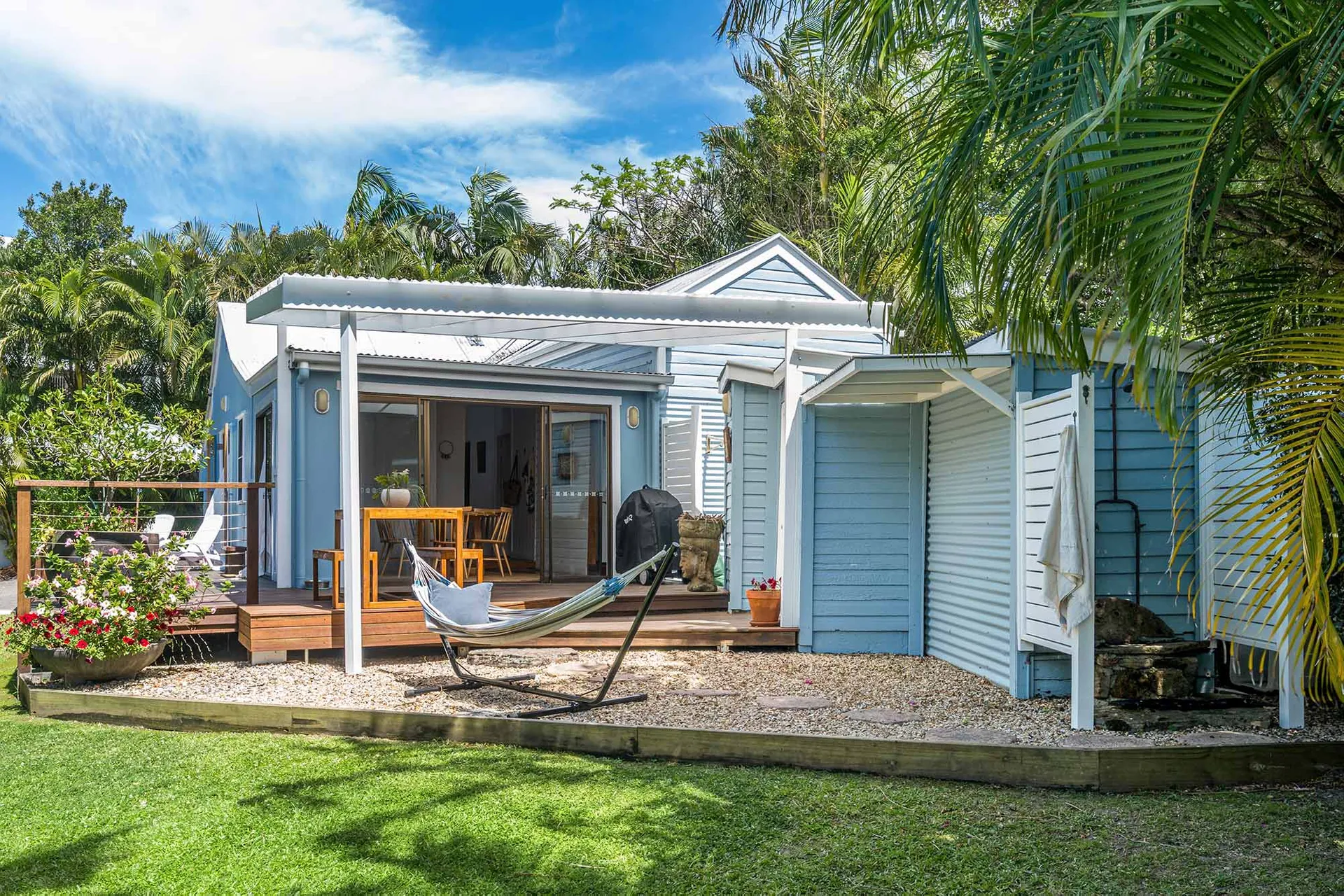 San Juan Surfers Cottage – prime Byron location
