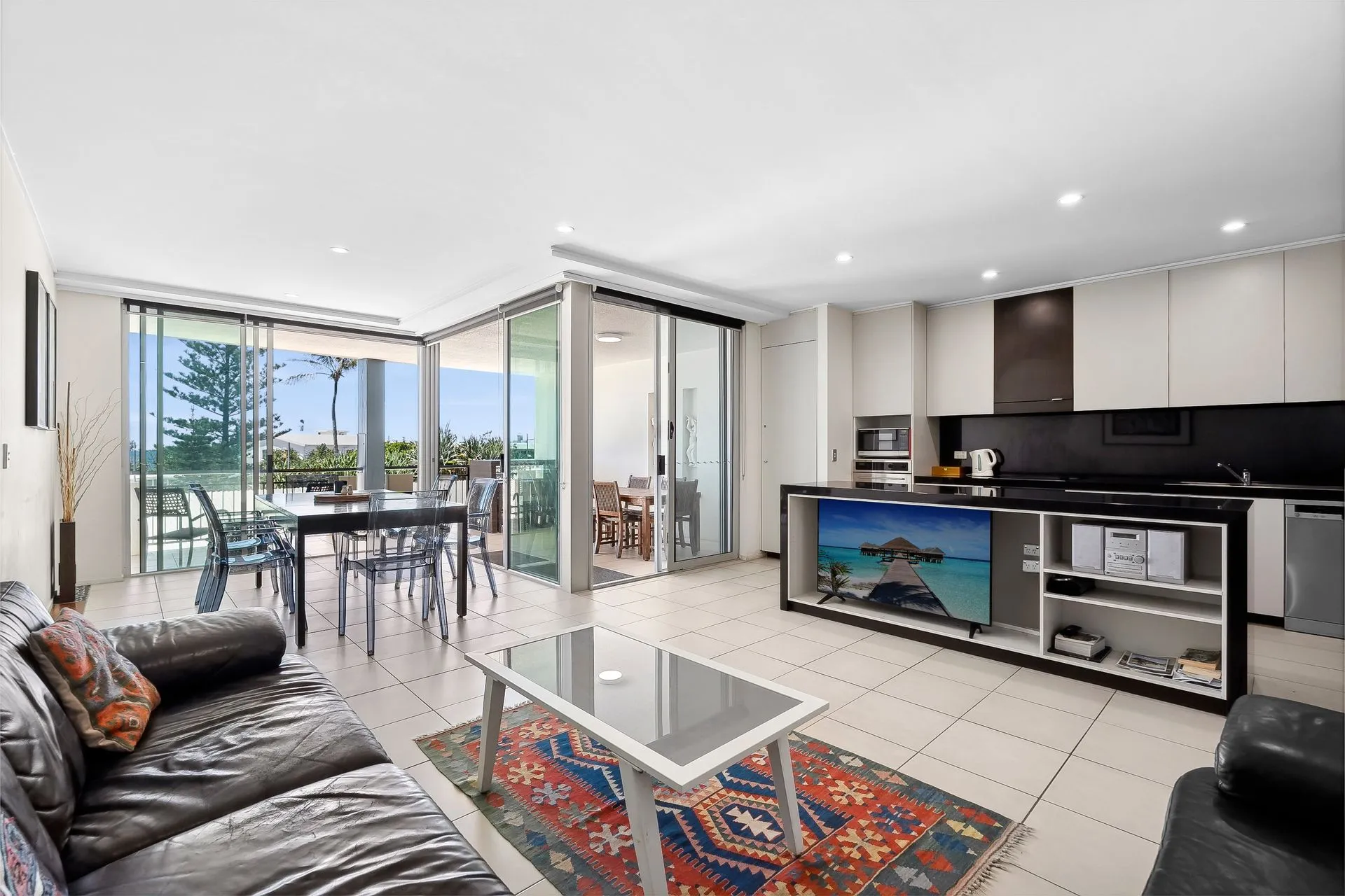 Paradiso 3 Bedroom Ocean Front 219