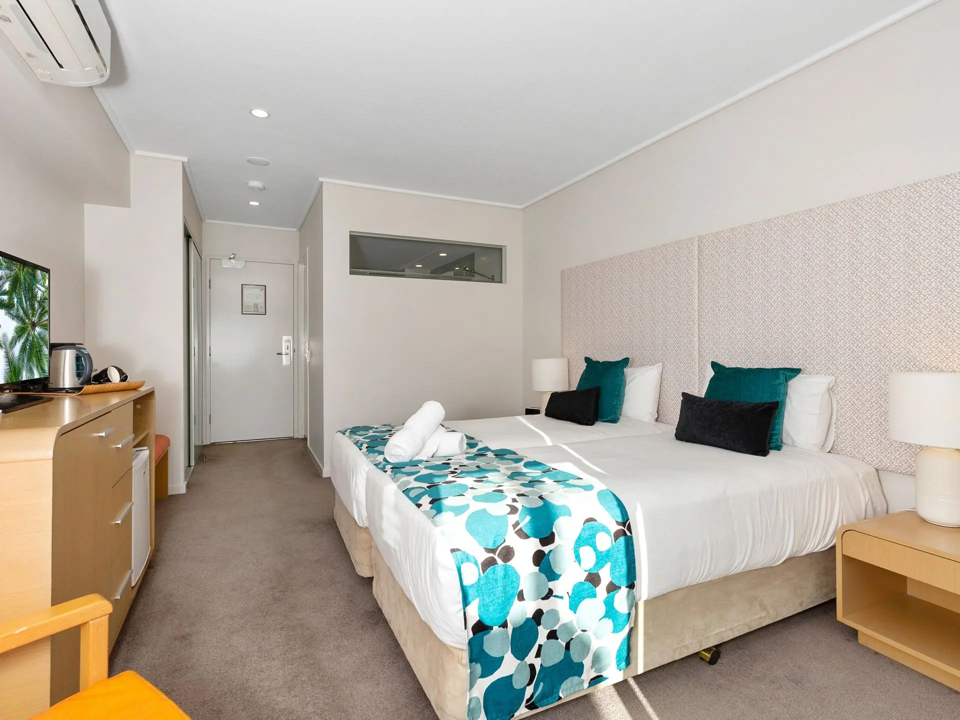 Resort Room 8321 at Bells Boulevard