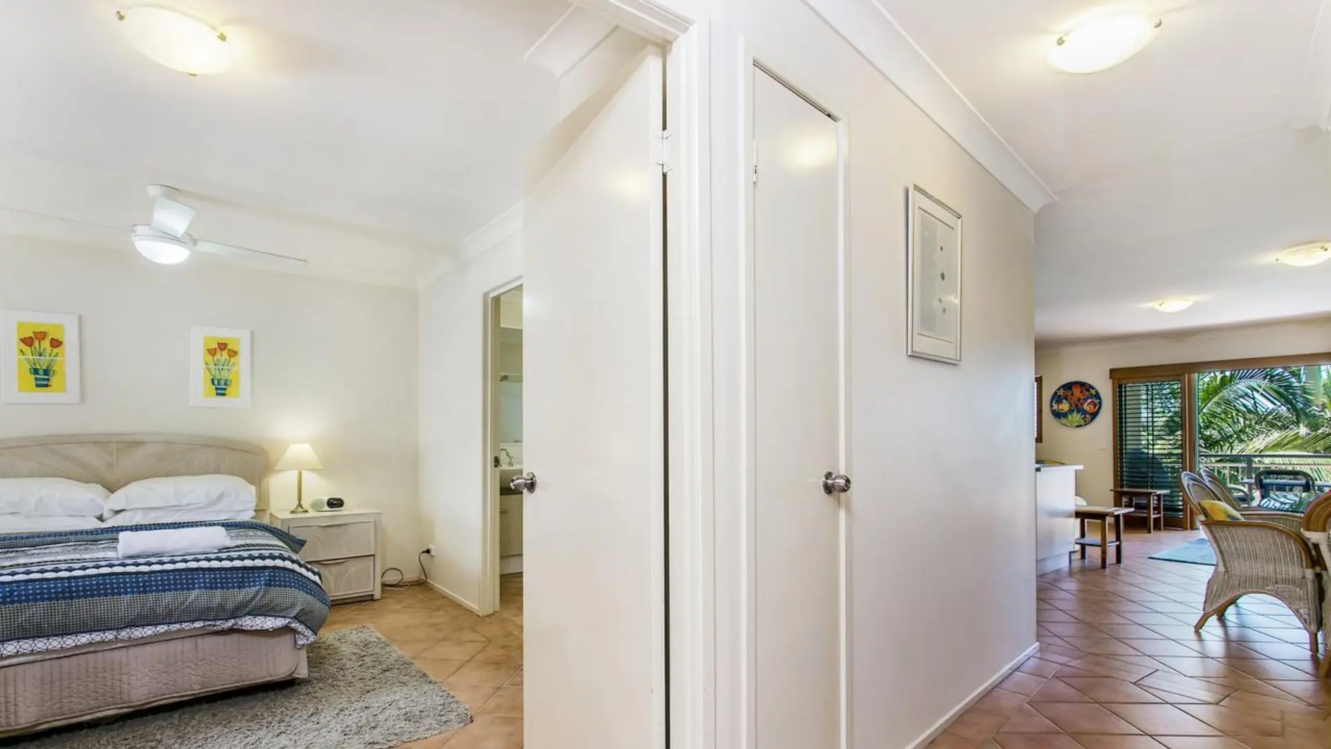 Sunrise Cove  2 Bedroom Superior Waterfront 21