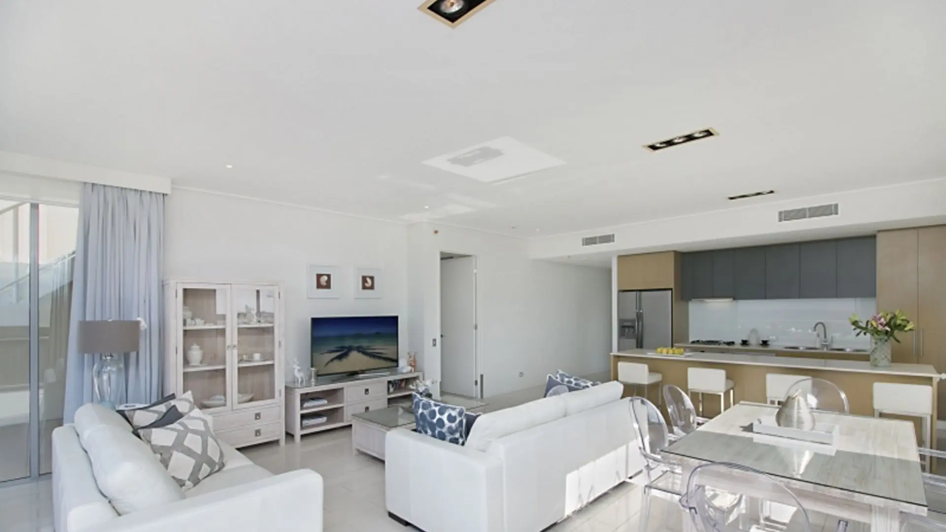 Luxury Apartment 1328 at Bells Boulevard