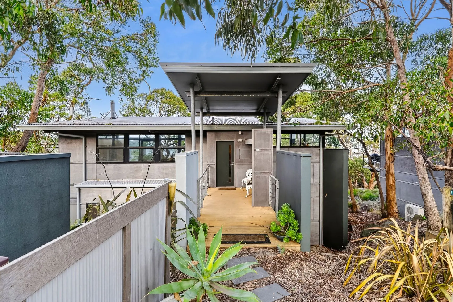 Ocean View Treetops Retreat