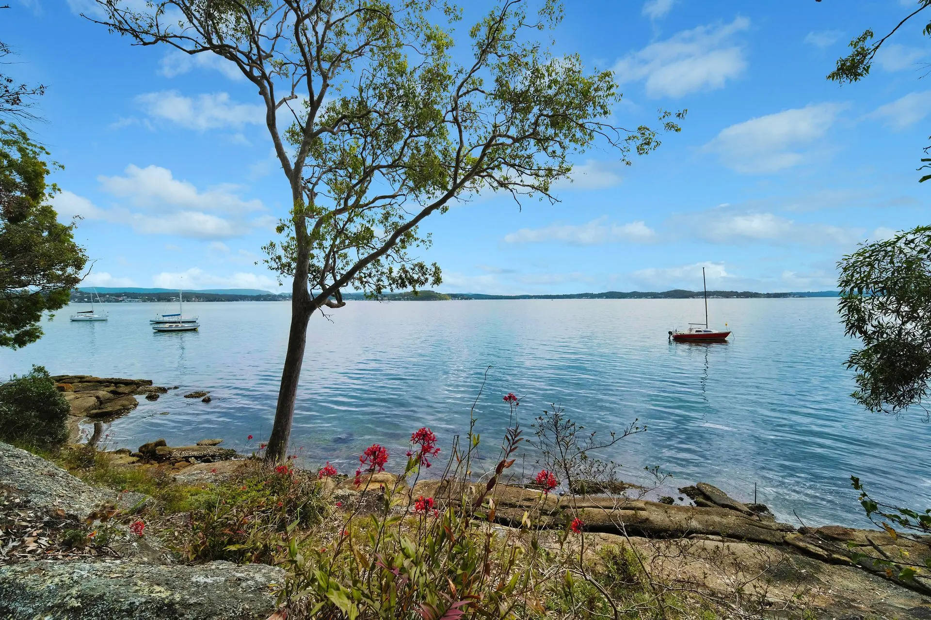 Wangi Waterfront Hideaway
