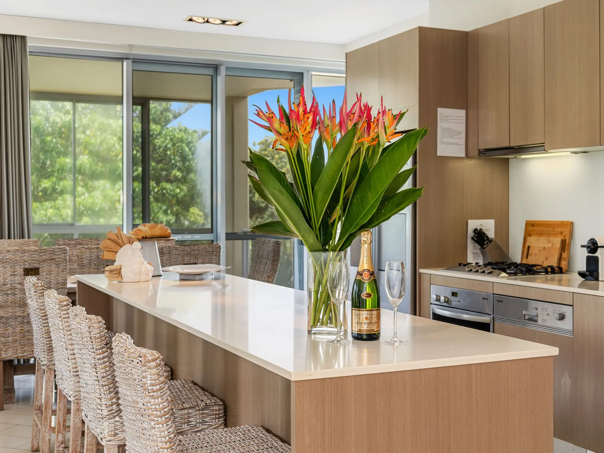Luxury Apartment 1122 at Bells Boulevard