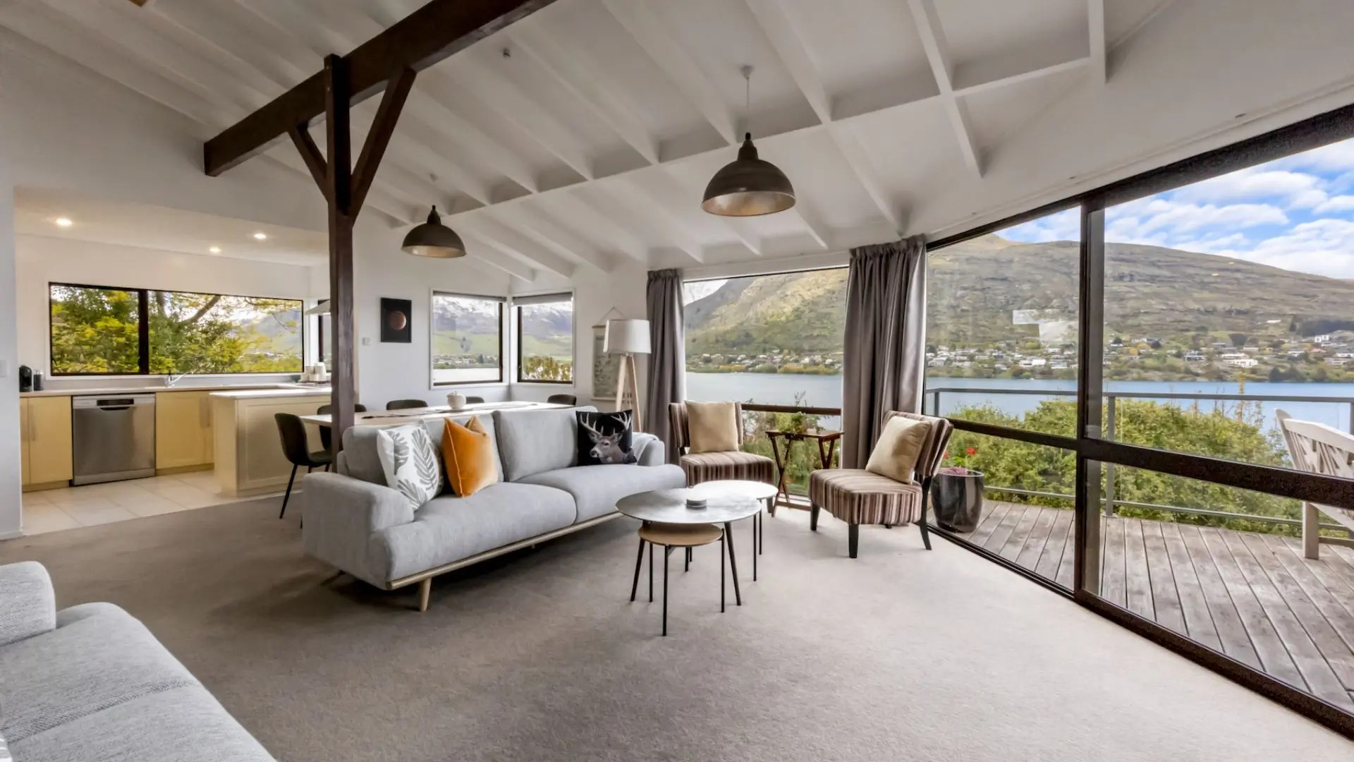 Perfect on Perkins – Lake views