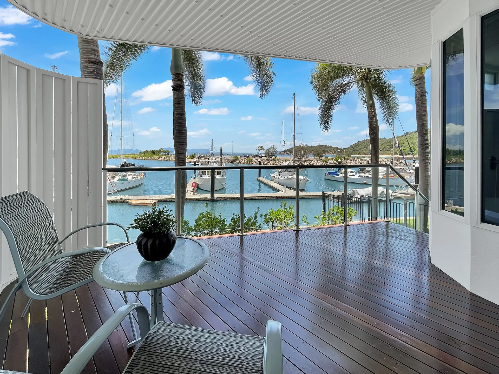 Solmar At The Waters Edge