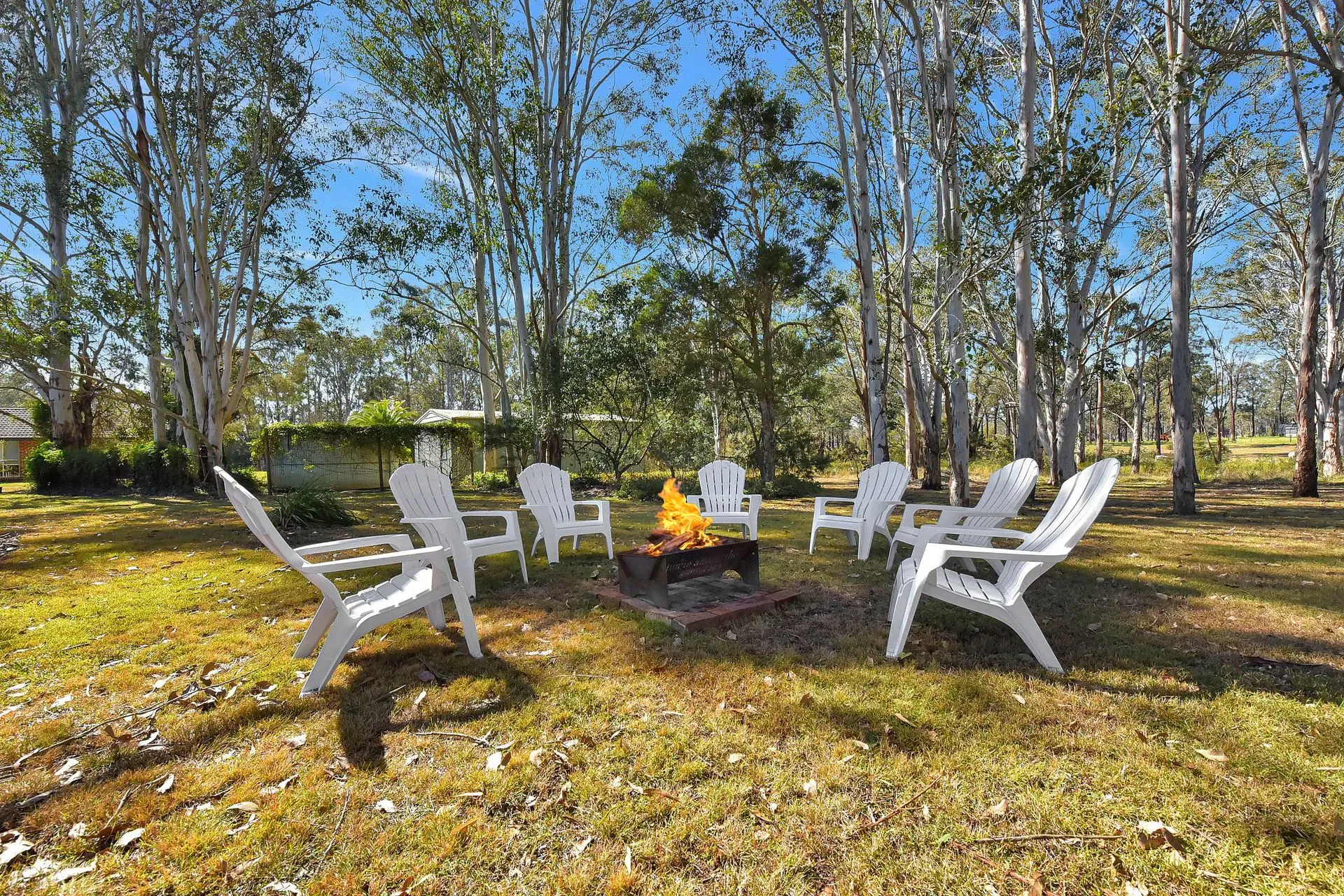 Home Among the Gum Trees – Lovedale. Central to wineries and wedding venues