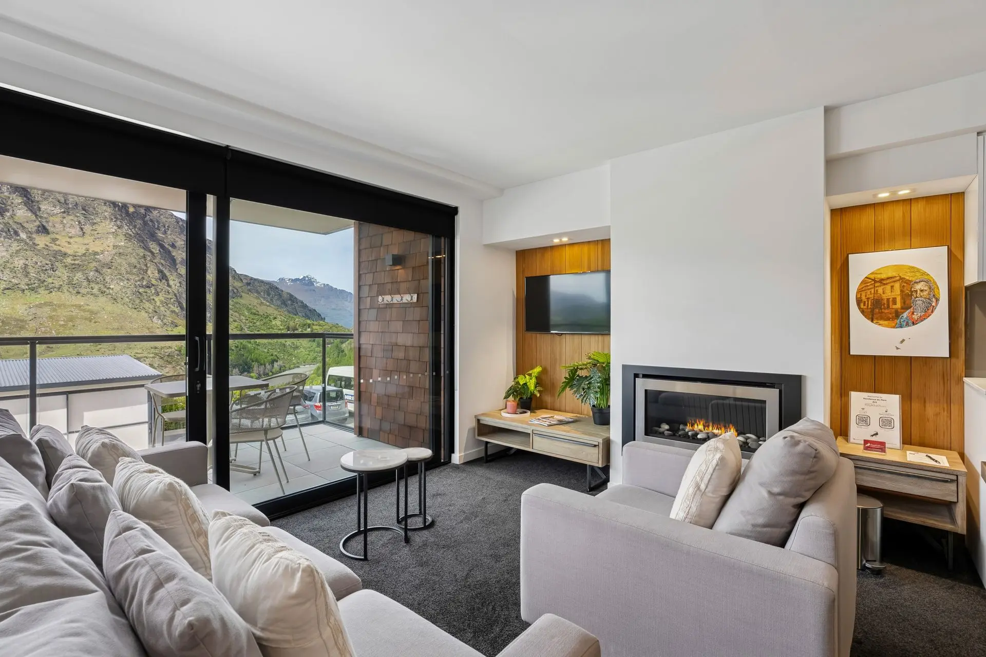 Kiwi Studio Apartment minutes from Coronet Peak
