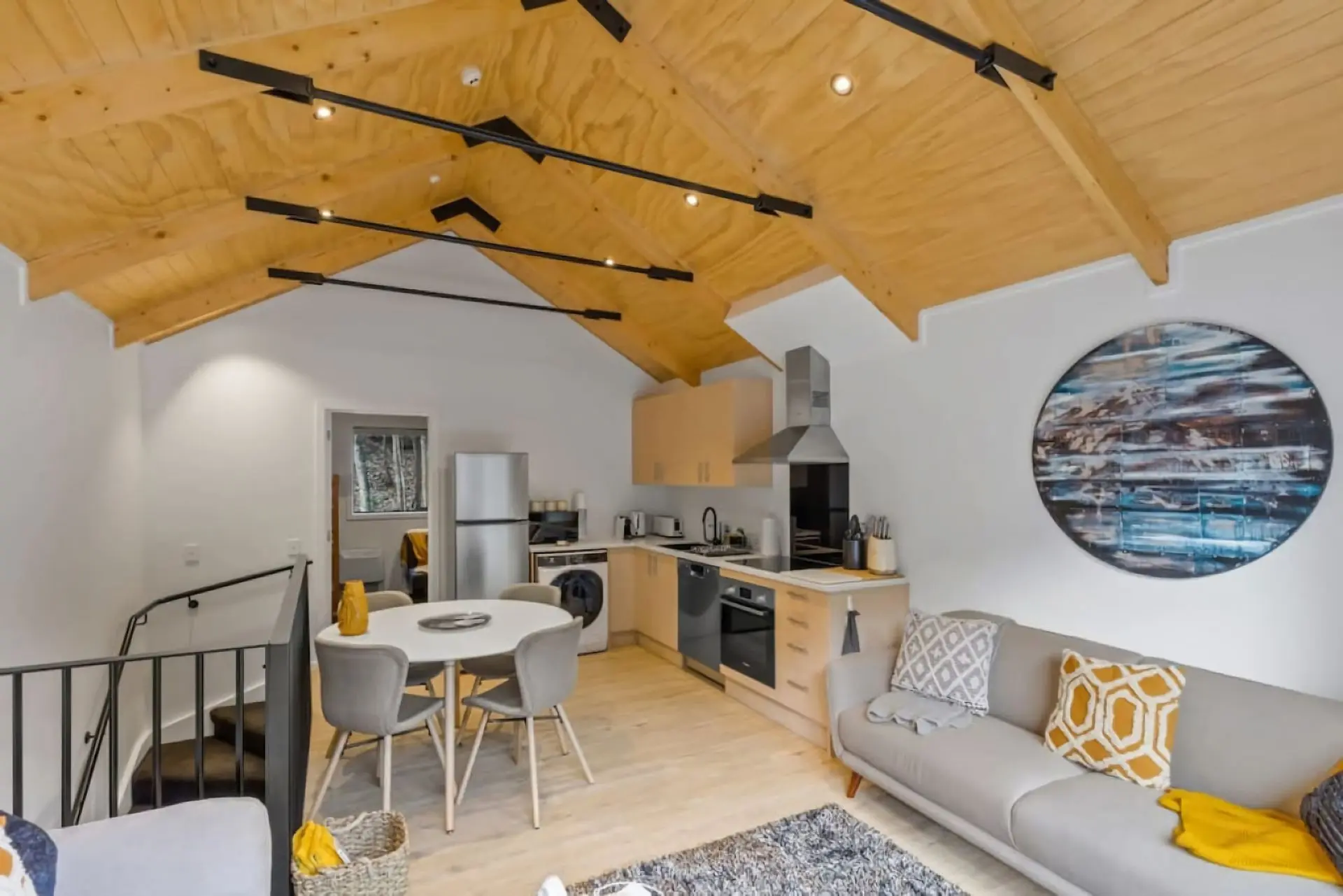 Central Queenstown Apt 15a – with Gym walk to town