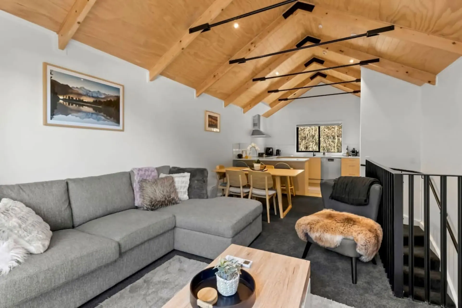 Central Queenstown Apt 18a – walk to town