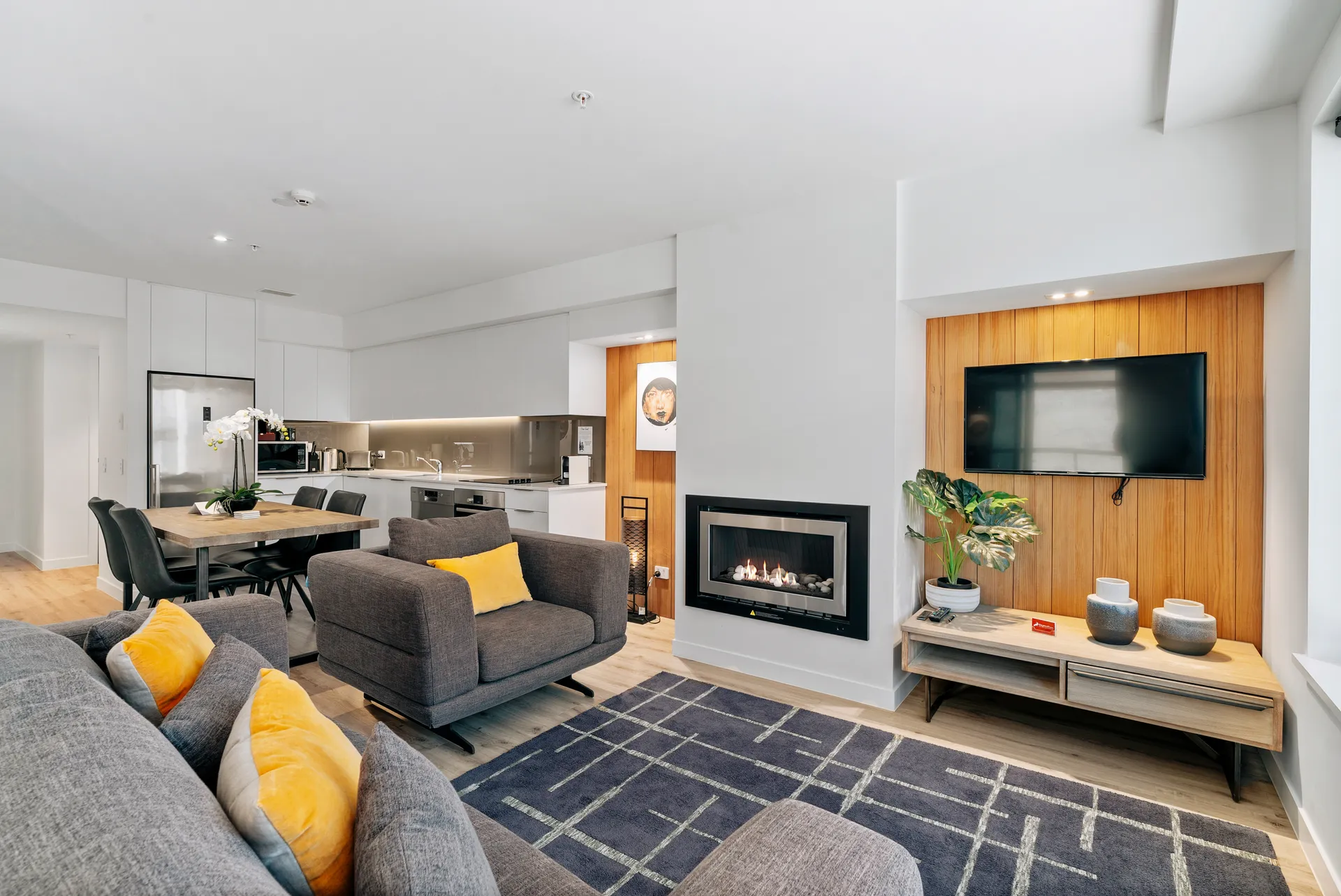 Riverview Retreat at Residence du Parc