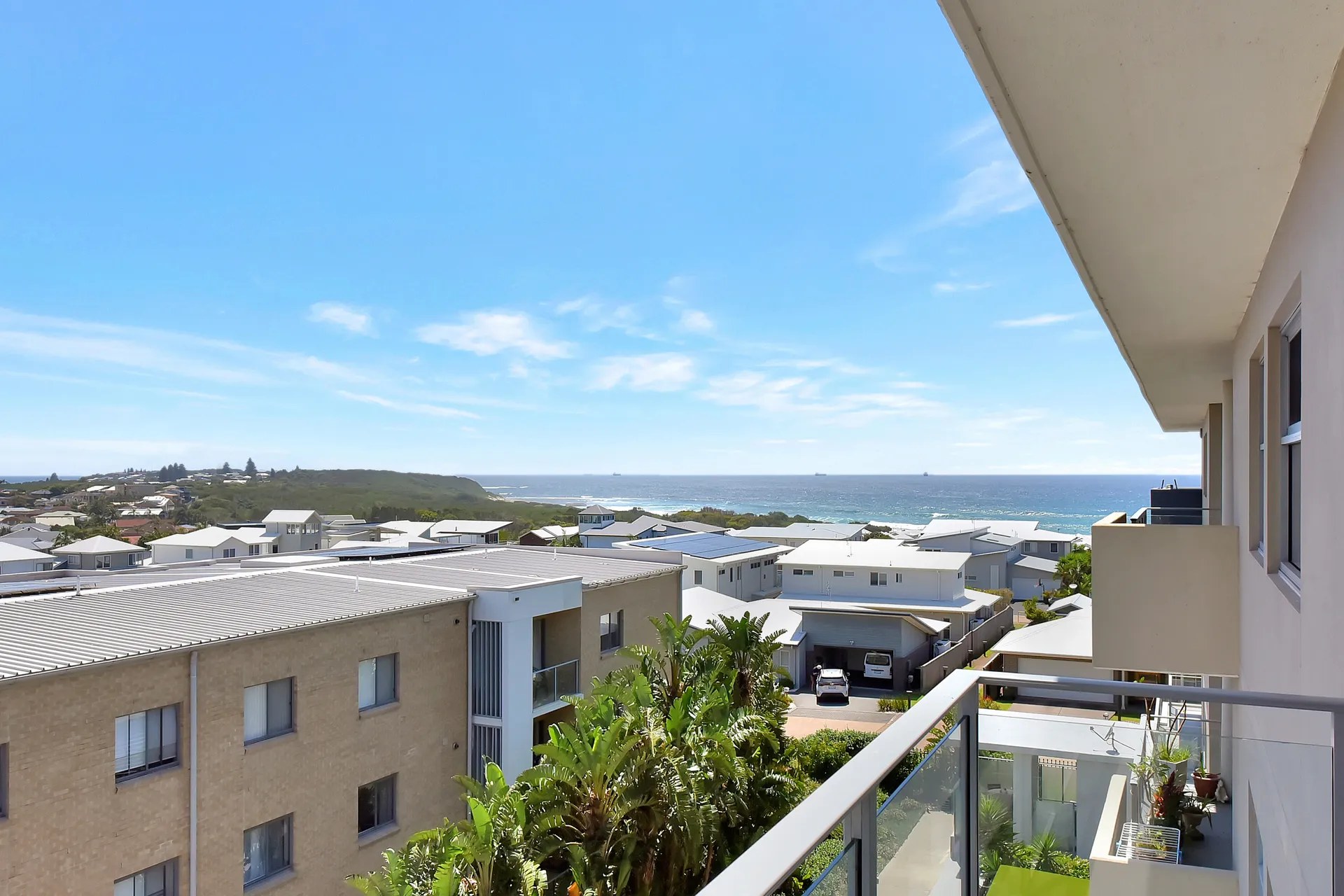 Oceanview Penthouse Caves Beach