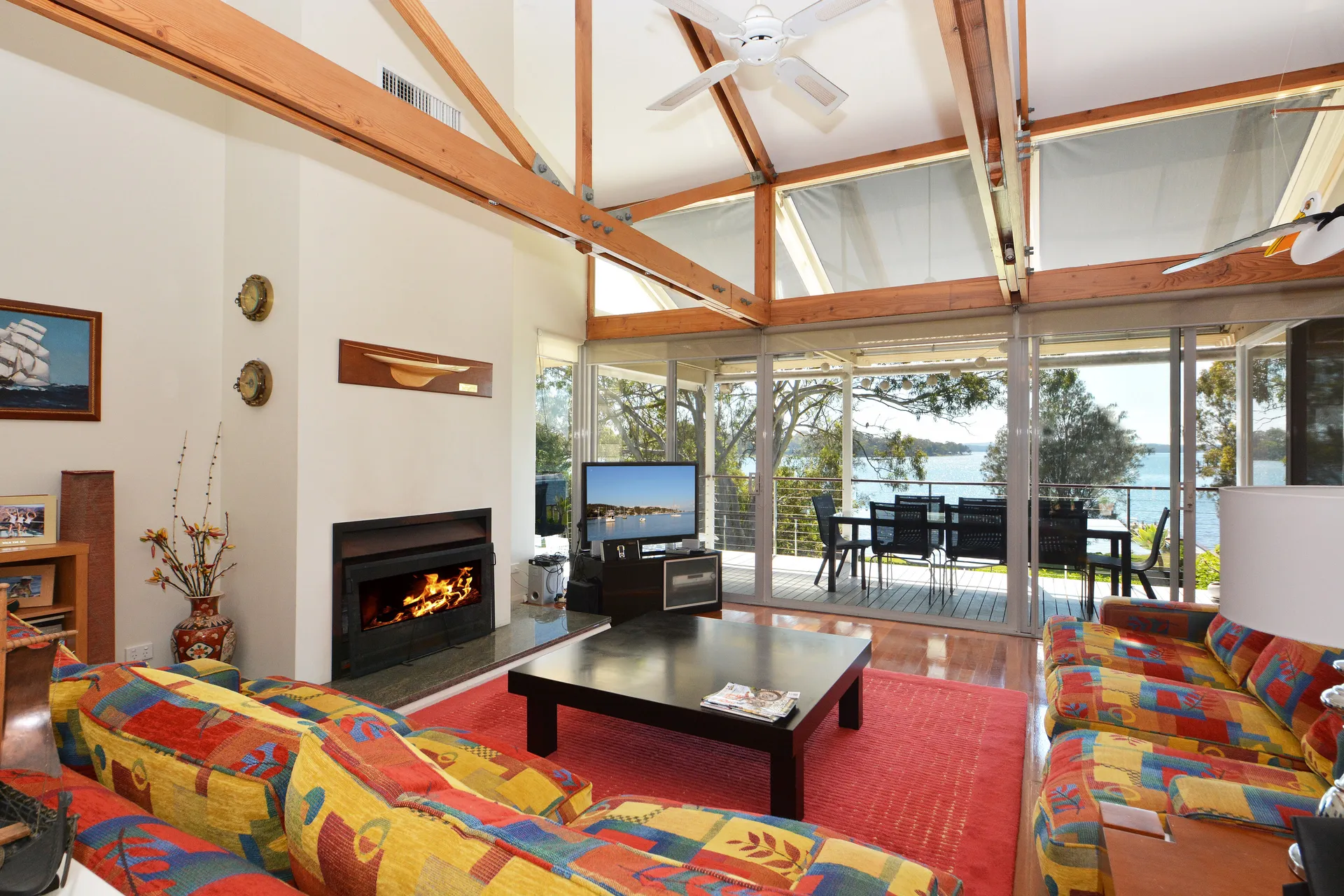 Lake Macquaries’ Edgewater Lakehouse at Morisset Memories 