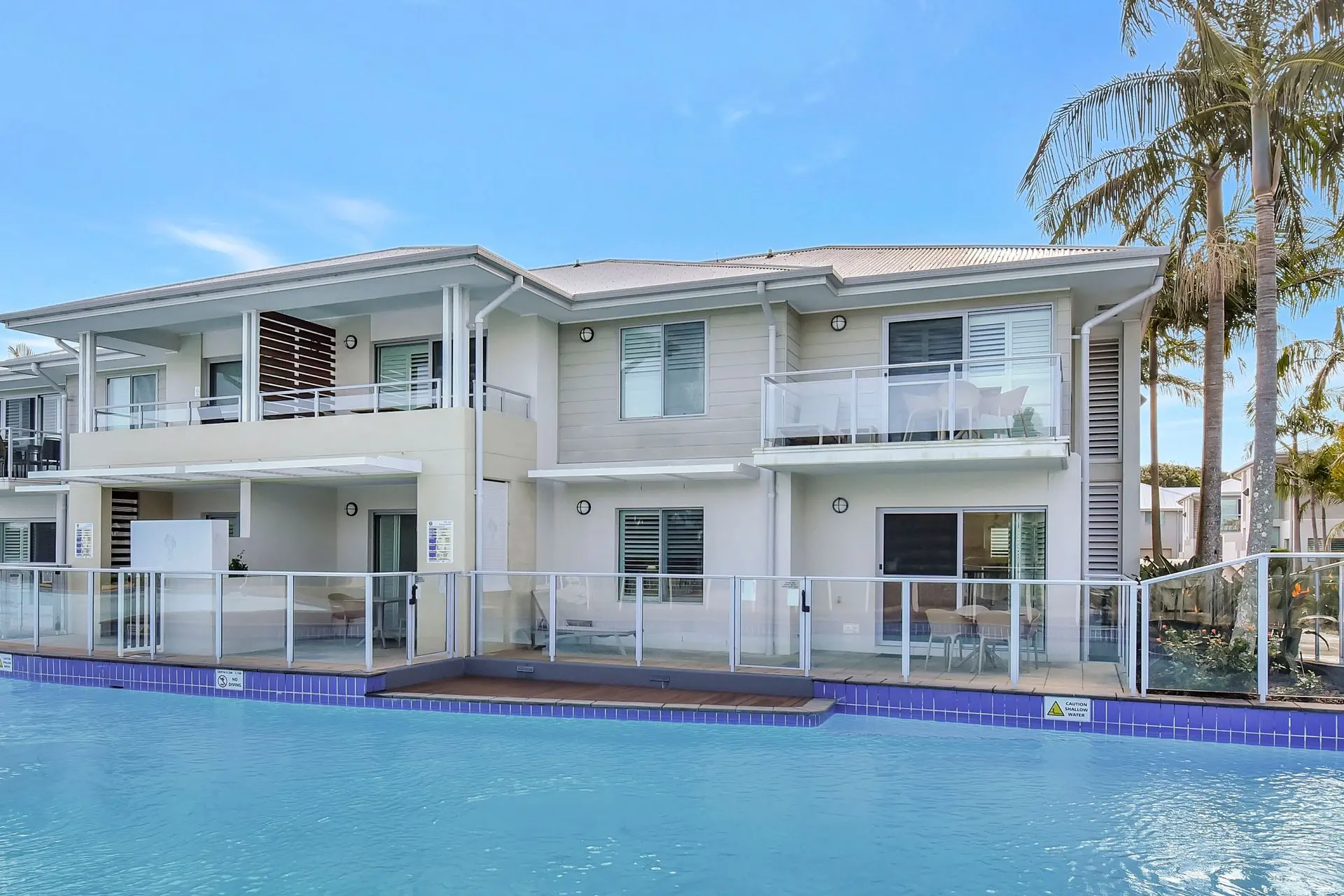 Pacific Blue Unit 175 Dual Swim Up