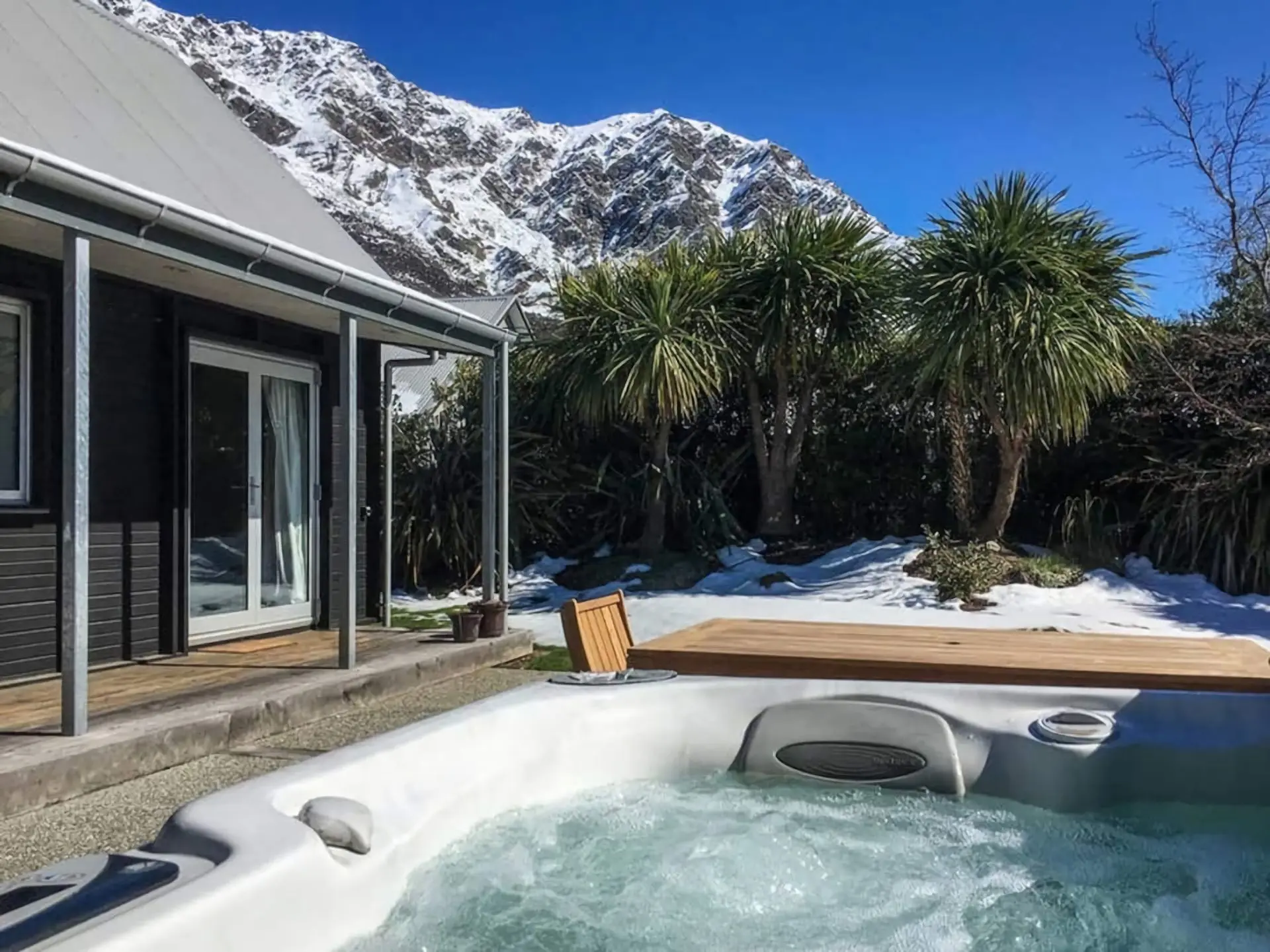 QT Chalet with spa pool