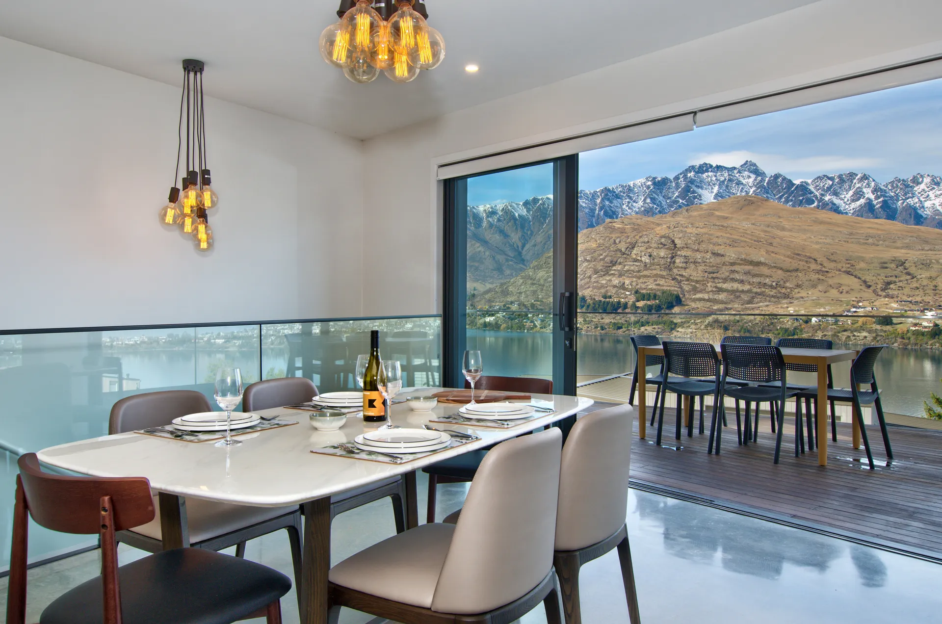 Stunning lake Views from Queenstown townhouse