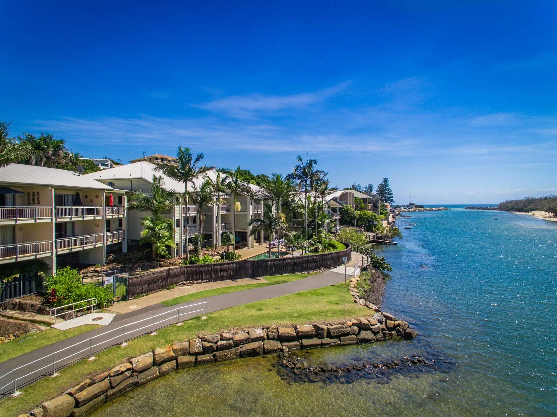 Sunrise Cove  2 Bedroom Basic Waterfront 16