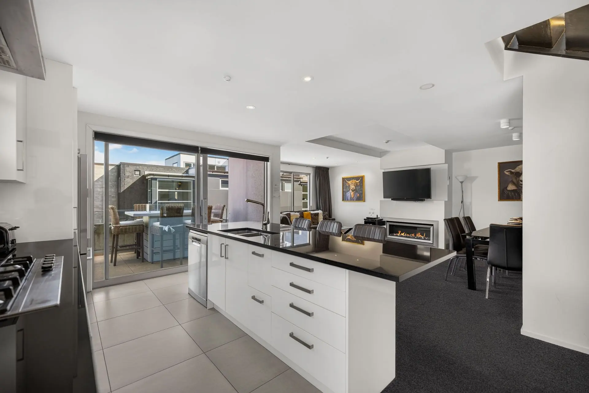 Central Queenstown Melbourne St Apartment